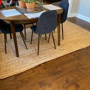 Hand woven jute area carpet for farmhouse, 5 'x 8', natural